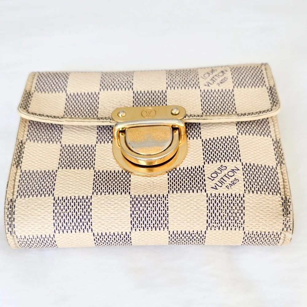 Louis Vuitton Damier Azur Wallet with Gold Clasp - Picture 7 of 8